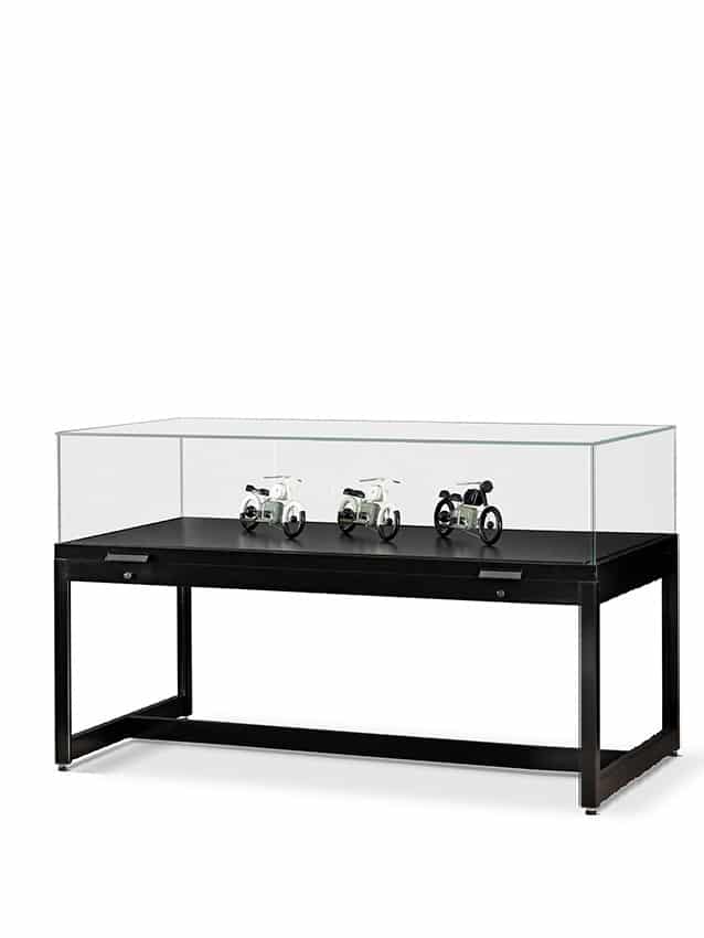 Tafelvitrine-Elan-Gasdrukveren-1500-250-zwart.jpg